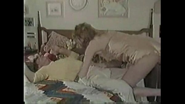 Retro porn mother and two daughters scene