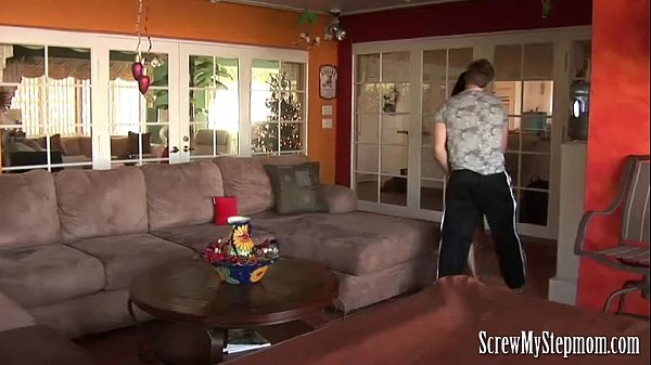 Real naked stepmom gives blowjob son scene