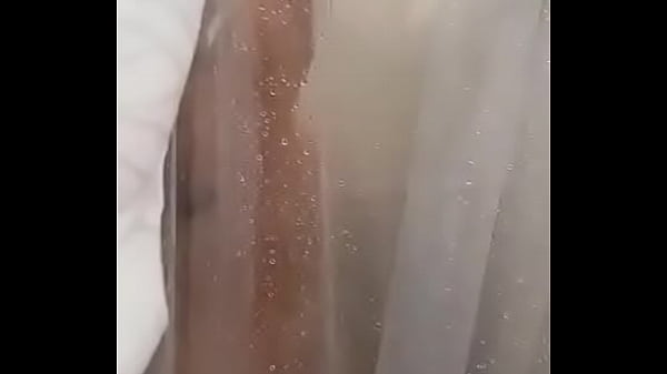 Real mom son under shower scene